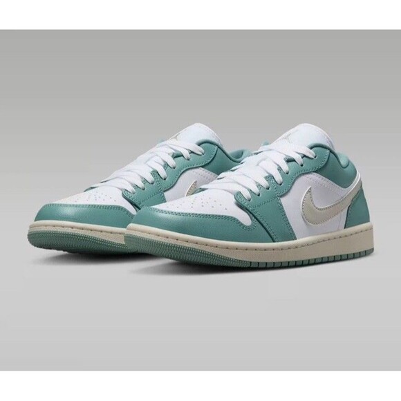 Nike Women Sneaker Air Jordan 1 Low-White/Cannon/Brown- DC0774-138~Size 7 - Picture 2 of 9